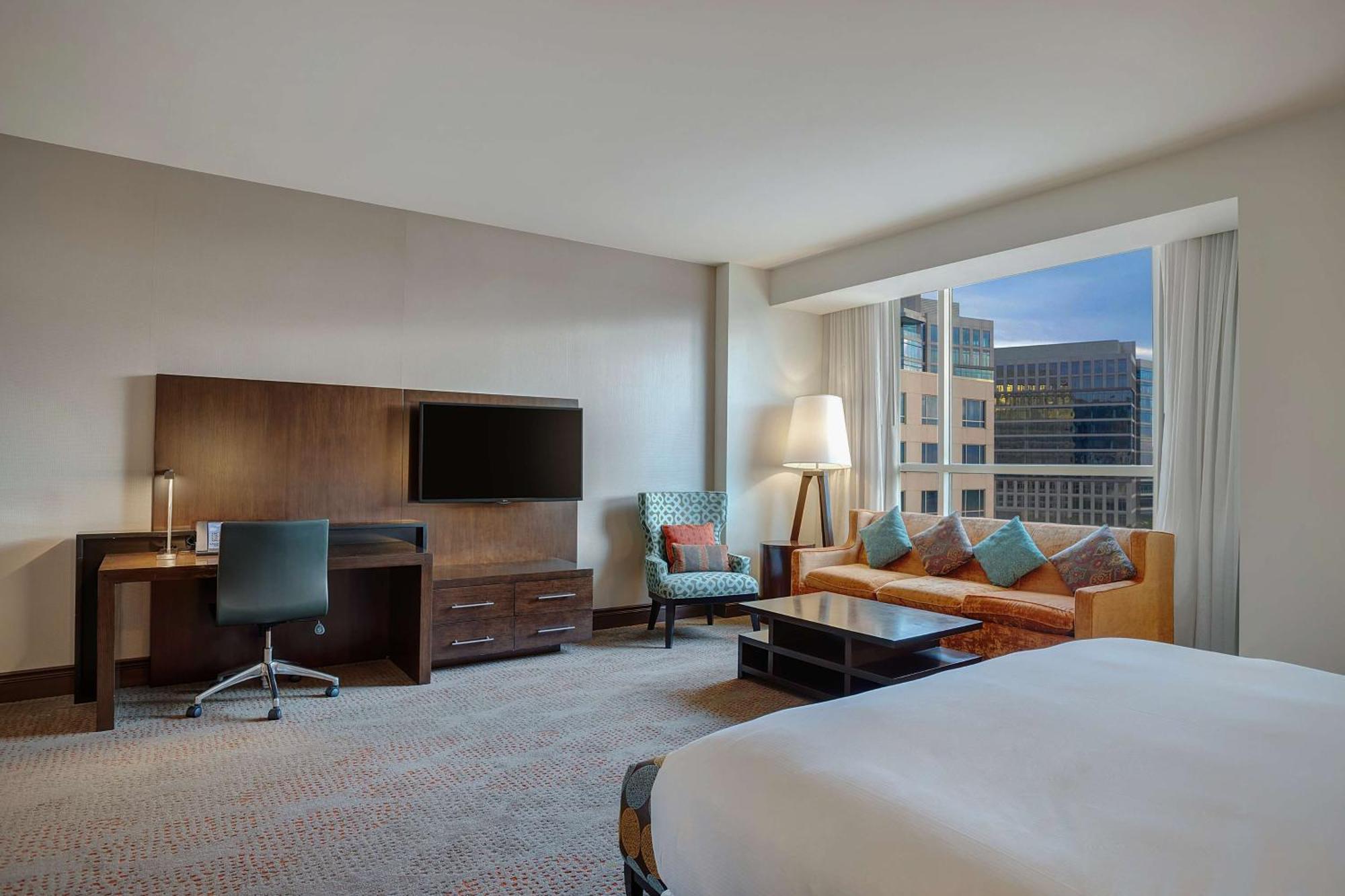 Hilton Dallas/Plano Granite Park Exterior photo